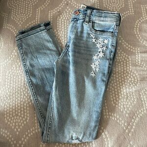 Abercrombie & Fitch 11/12
